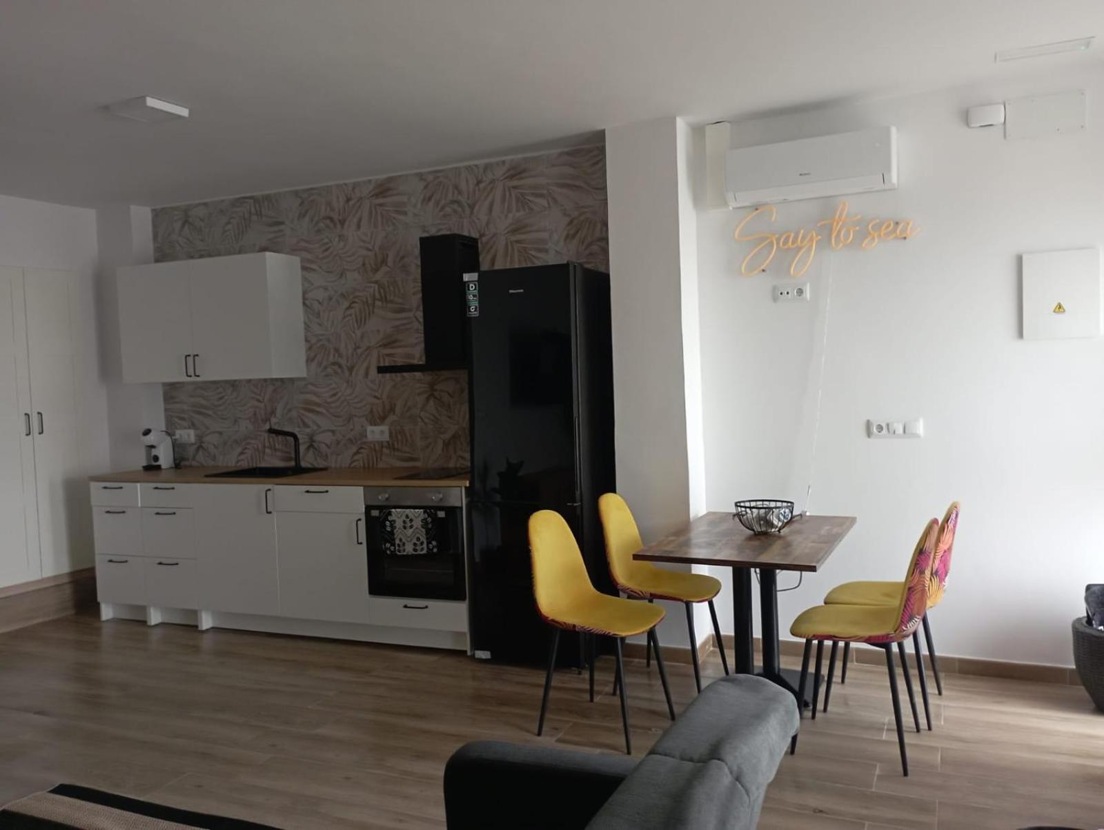 Briones Al Mar Apartment Камбадос Екстериор снимка
